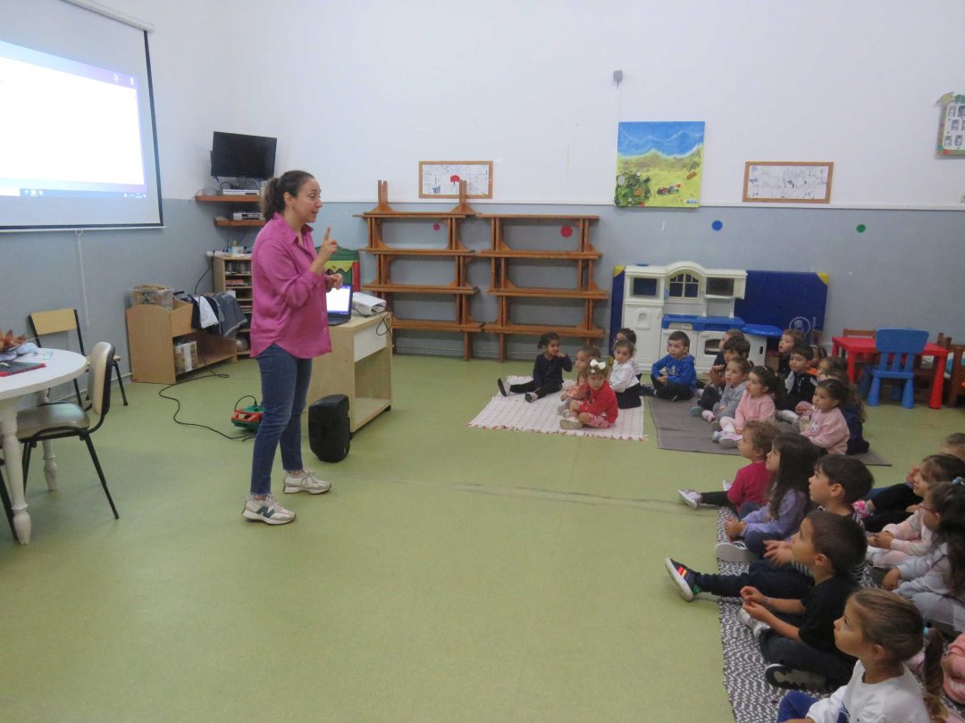 Jardim de infância de Cepães participou na iniciativa Histórias no CEA! 4 IMG 6706
