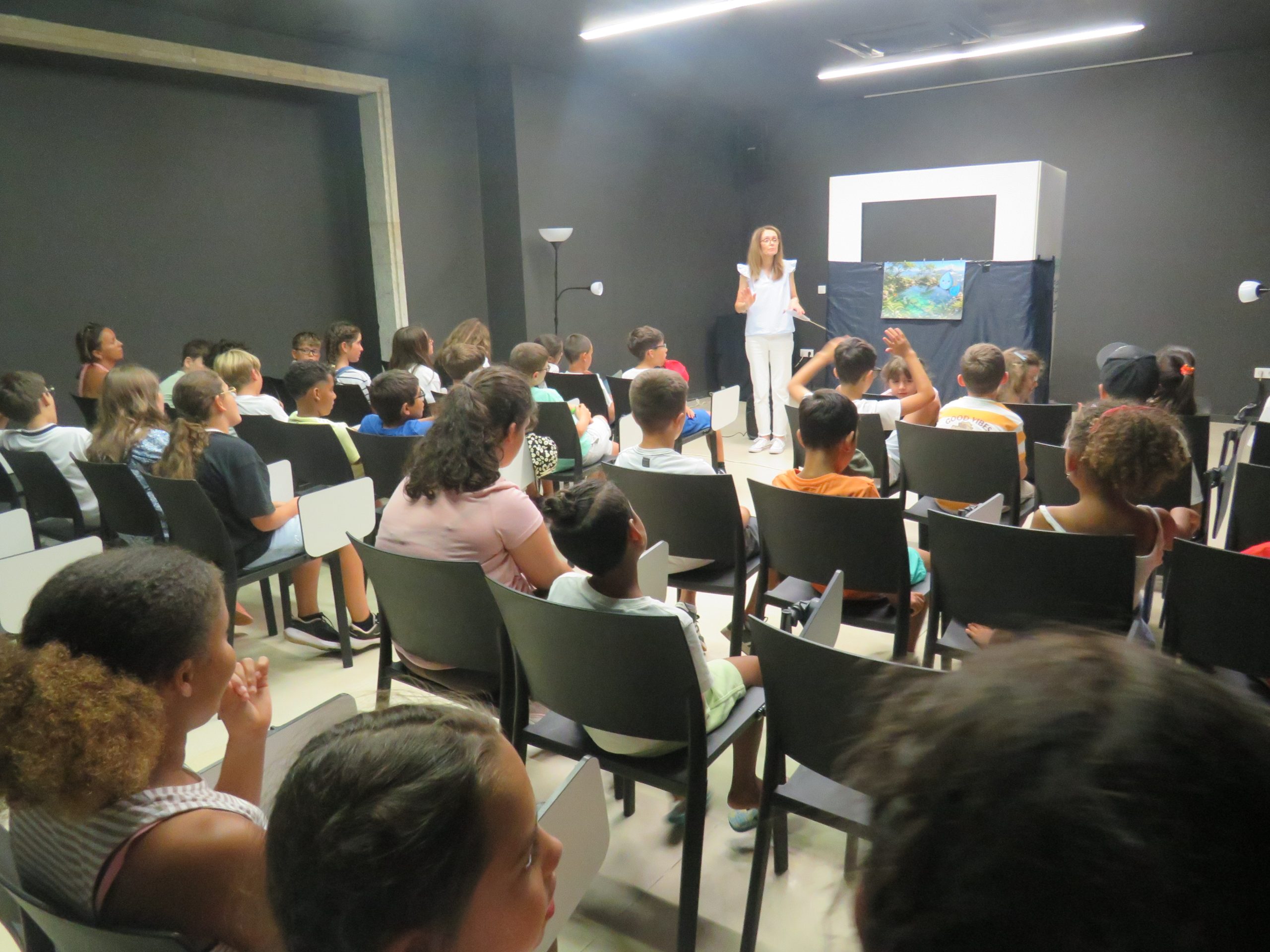 "Clarinha e a Fonte Mágica" foi atividade do dia de hoje nas Oficinas de Férias de Verão no CEA 6 IMG 0052 scaled