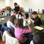 EB e Jardim de Infância de Guilheta participaram na oficina Use e Re-Use: Primavera! 2 DSCF7947