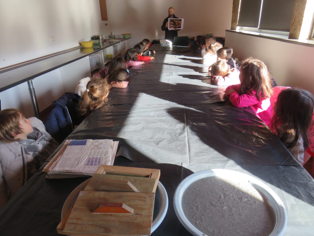 JI de Belinho participa na Oficina “Vamos Reciclar Papel” 1 IMG 3991