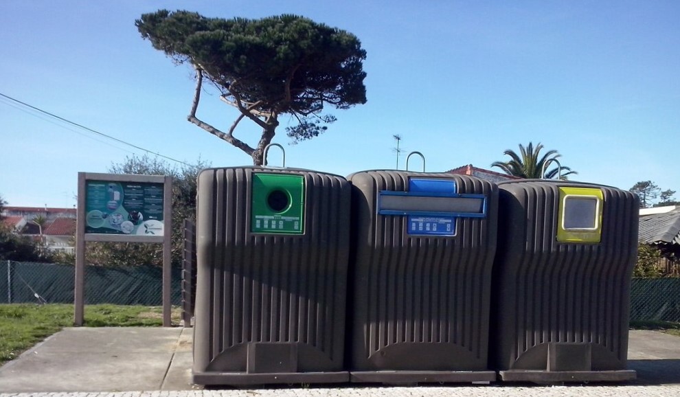 Esposende Ambiente sensibiliza para a importância da reciclagem de resíduos 1 ilha ecologica 1 1024 2500